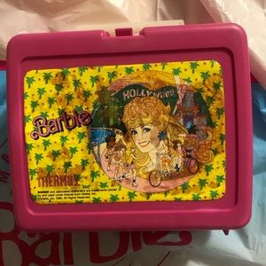 Vintage Hollywood Barbie lunch box with 10oz Thermos Mattel 1988 8 1/2x7”plastic